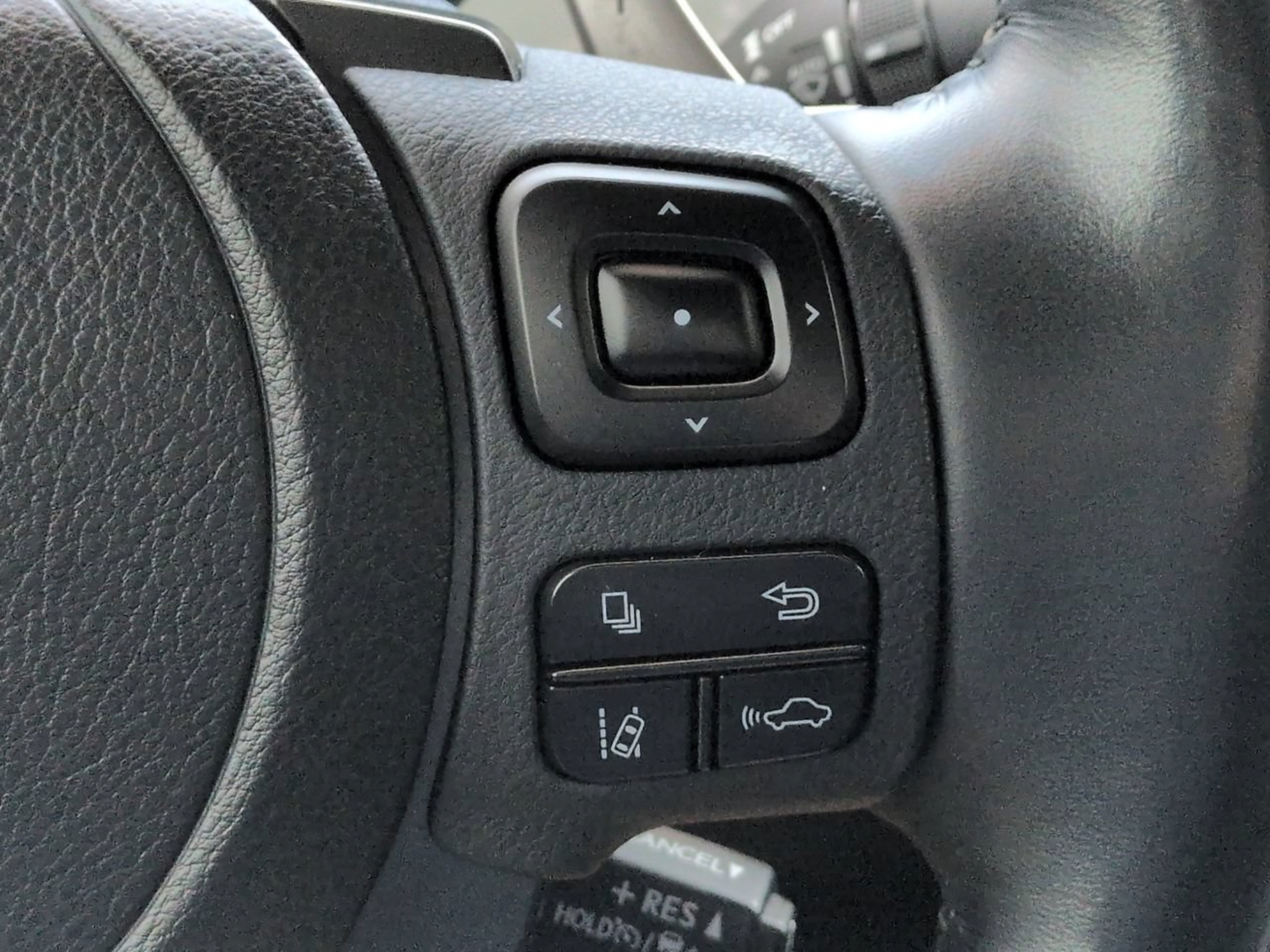 Used 2023 Lexus IS 300 w/ Premium Package RWD image 30