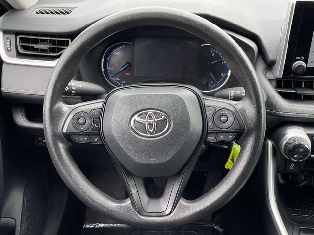 Used 2025 Toyota RAV4 LE AWD/4WD image 12
