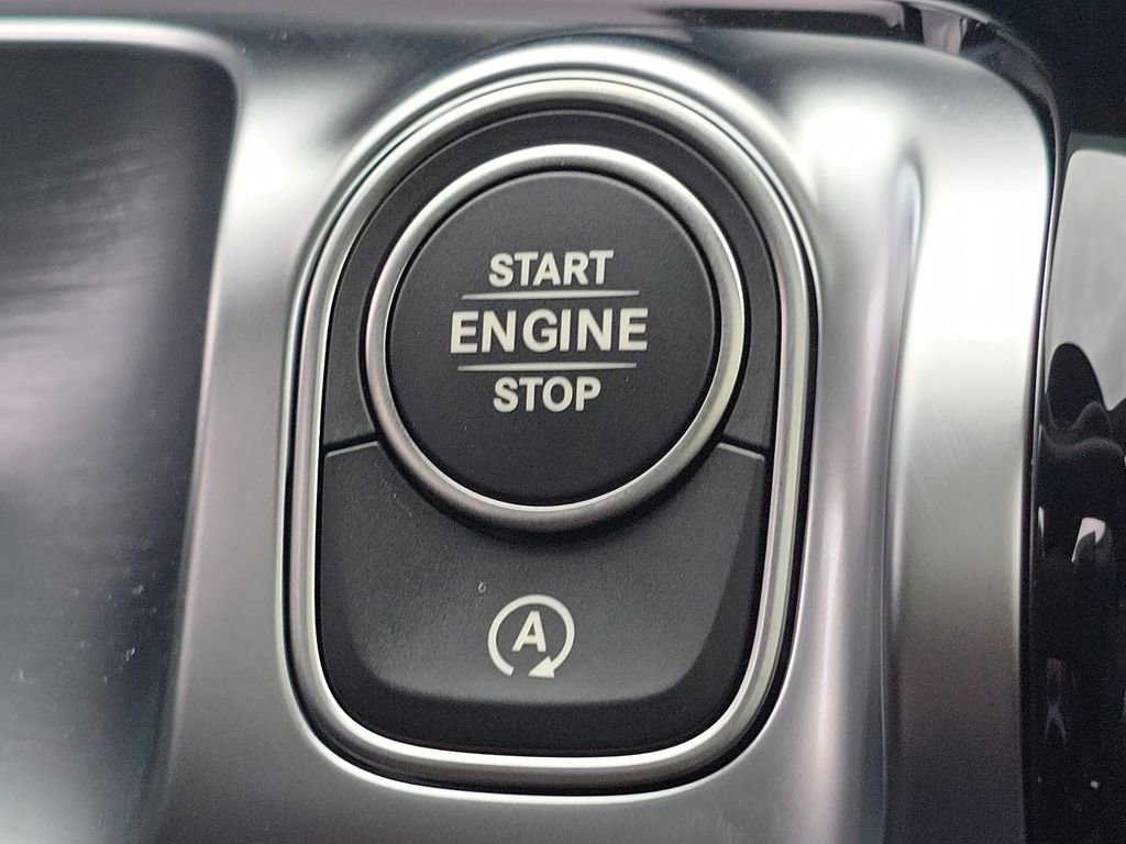 New 2026 Mercedes-Benz GLB 250 4MATIC image 37