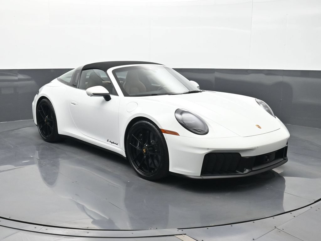 Certified 2026 Porsche 911 Targa 4 GTS AWD/4WD image 22