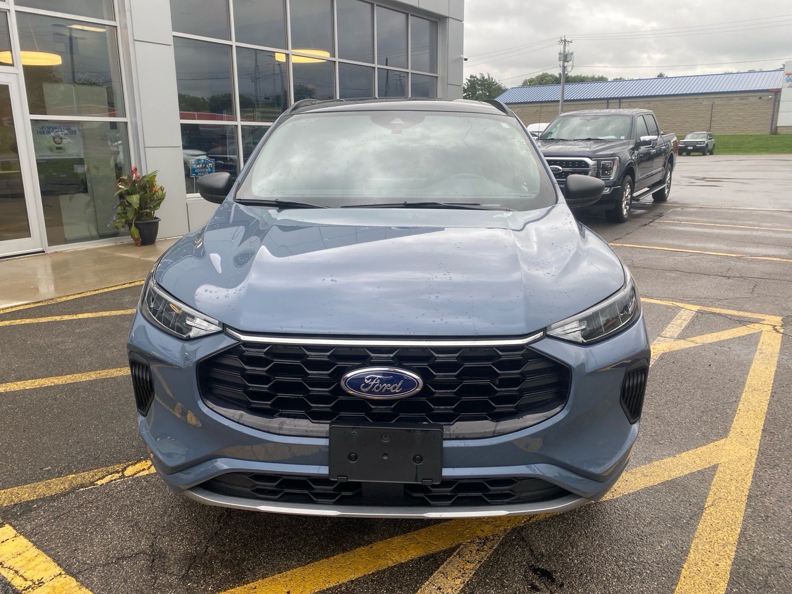Used 2024 Ford Escape ST-Line w/ Tech Pack #1 AWD/4WD image 9