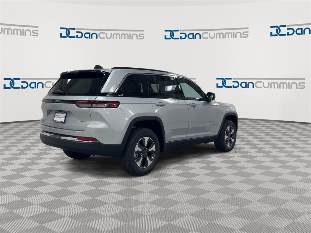New 2025 Jeep Grand Cherokee Limited 4xe w/ Luxury Tech Group II image 8