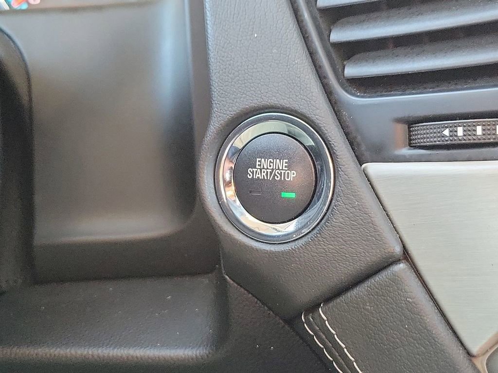 Used 2020 GMC Yukon Denali w/ Denali Premium Package image 36