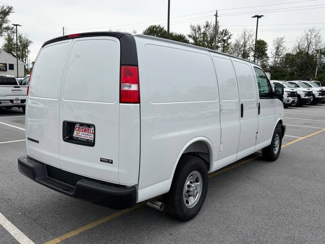 New 2026 Chevrolet Express 2500 w/ Driver Convenience Package RWD image 9