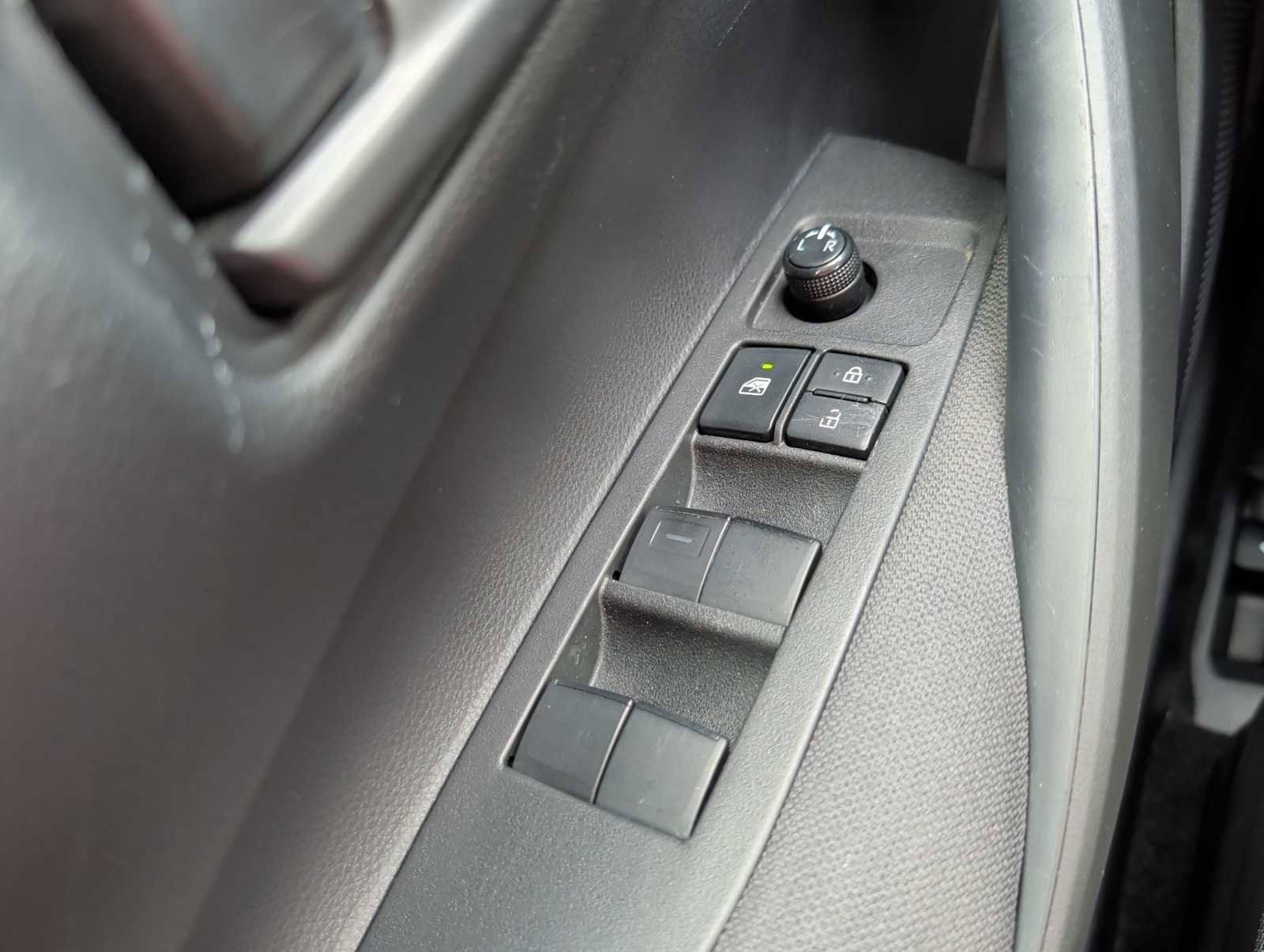 Used 2023 Toyota Corolla LE image 14