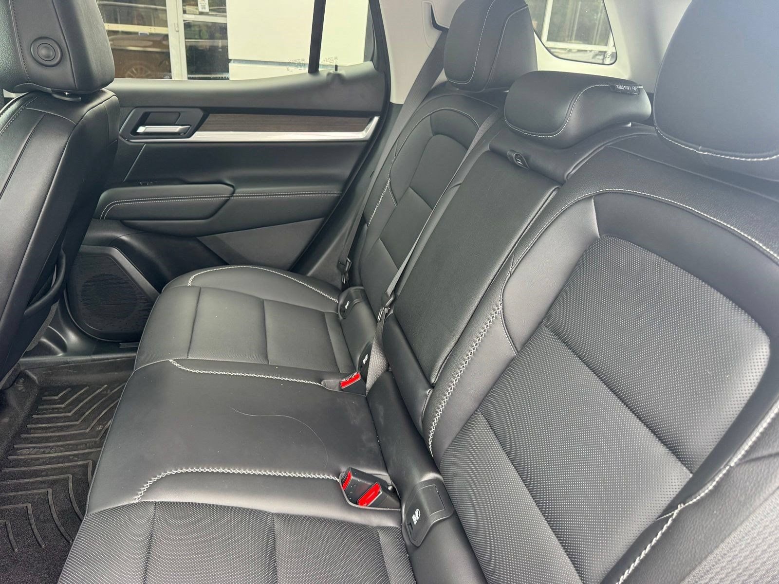 Certified 2026 GMC Terrain Denali AWD/4WD image 23