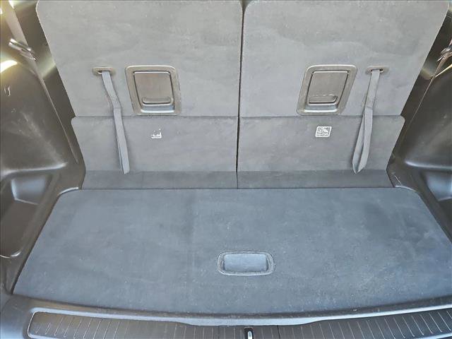 Used 2023 Jeep Grand Cherokee L Laredo image 7