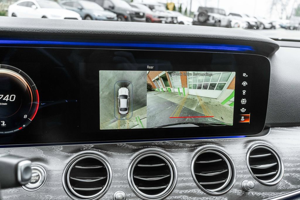 Used 2021 Mercedes-Benz E 350 4MATIC Sedan image 9