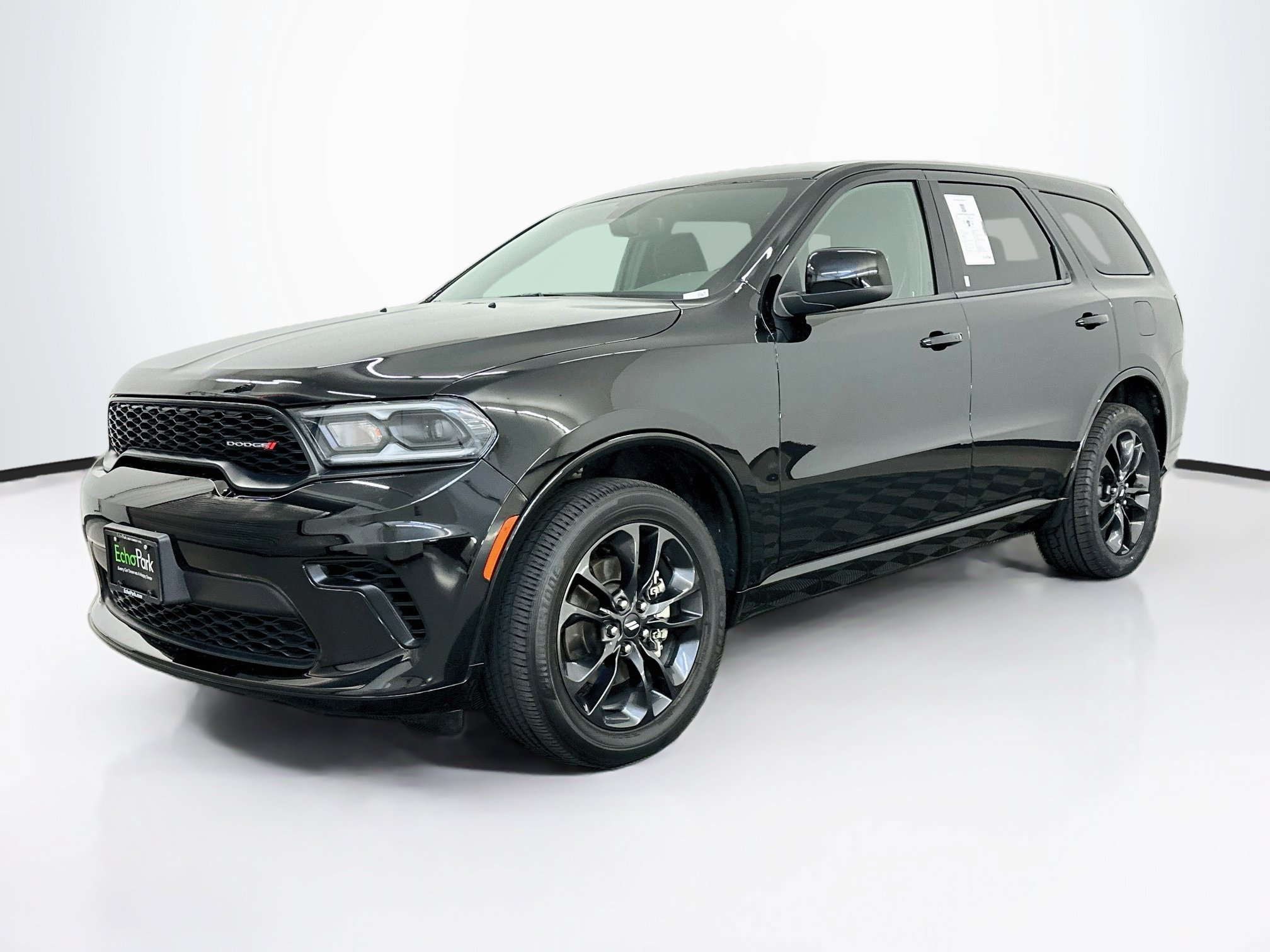 Used 2025 Dodge Durango GT AWD/4WD image 3