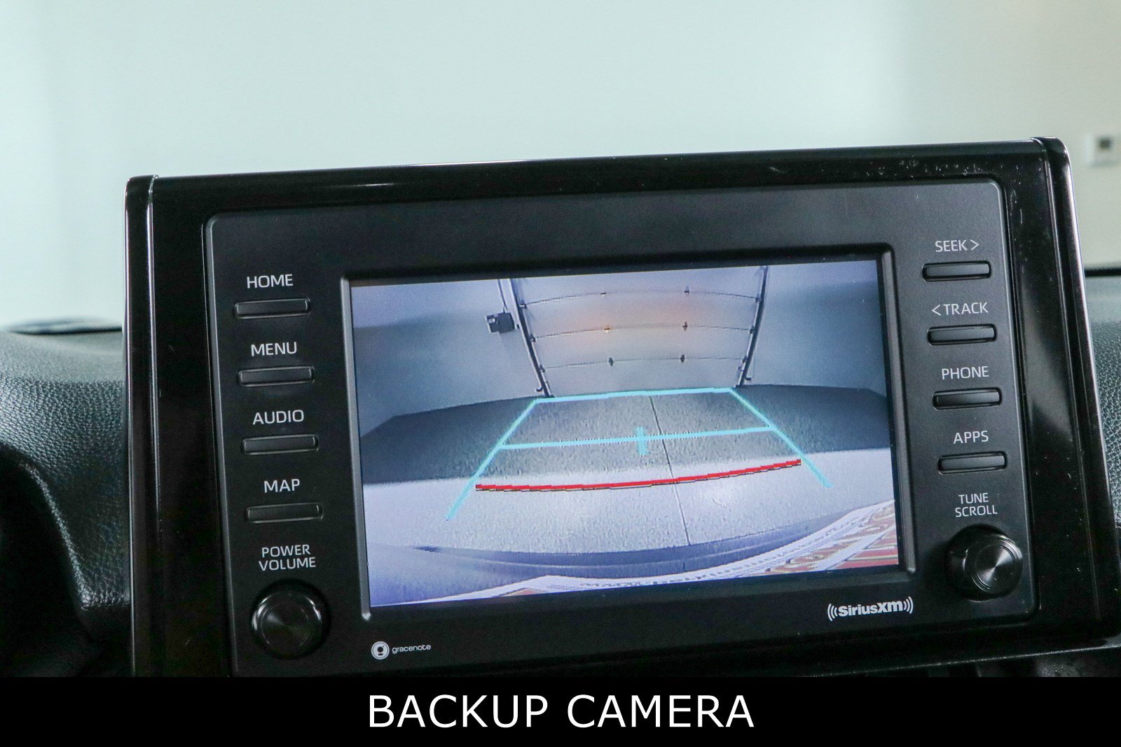 Used 2022 Toyota RAV4 XLE w/ Convenience Package FWD image 18
