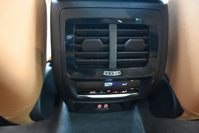 Used 2024 BMW X3 sDrive30i w/ Premium Package w/ZPA RWD image 16