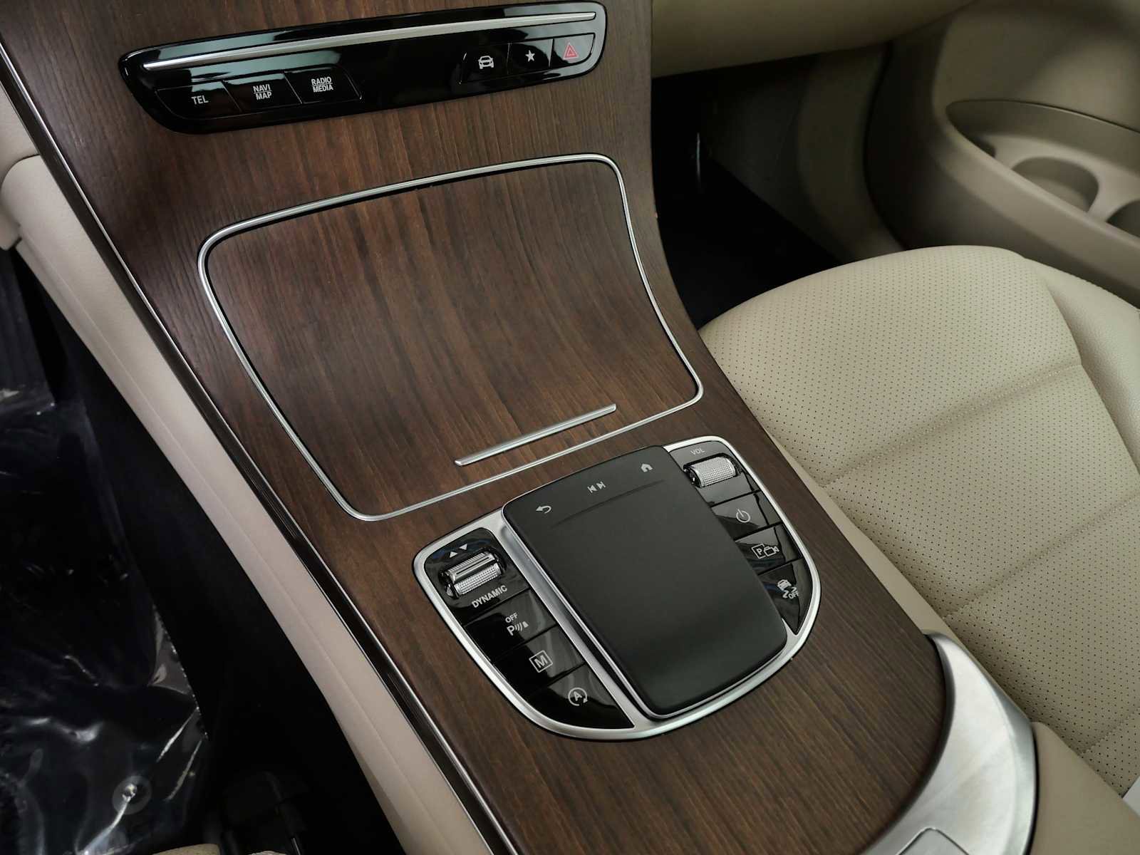 Used 2022 Mercedes-Benz GLC 300 4MATIC image 24