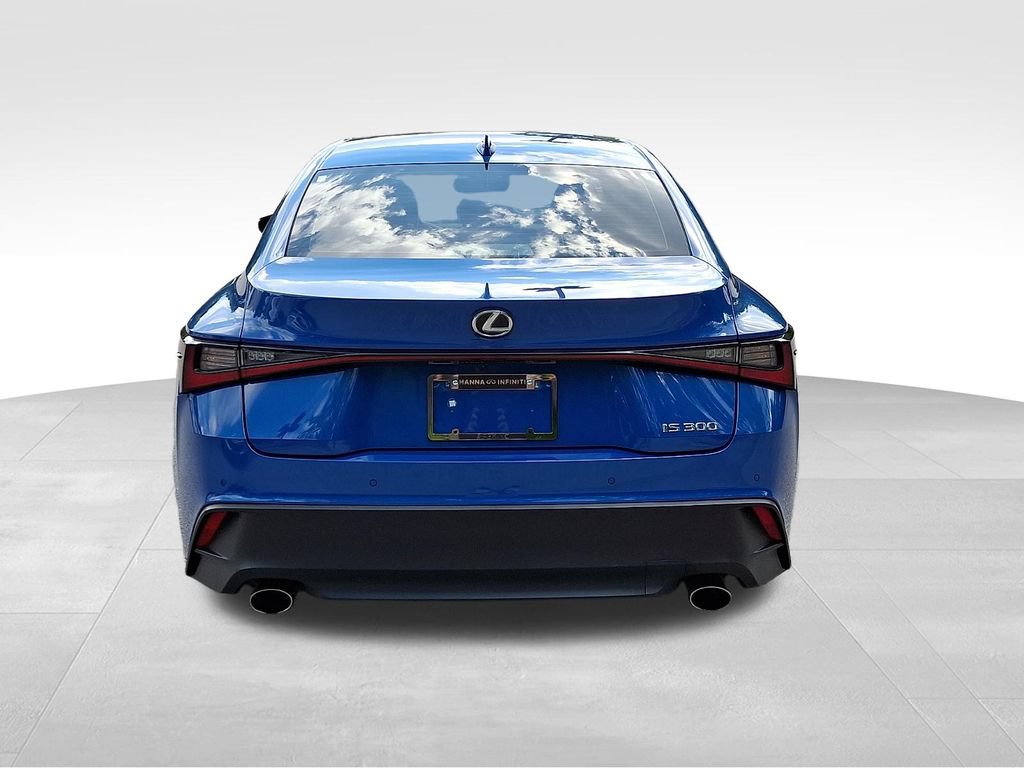 Used 2023 Lexus IS 300 w/ Comfort Package RWD image 5
