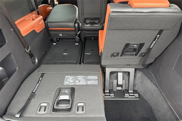 New 2026 Kia Carnival SX w/ SX Dark Edition Package image 18