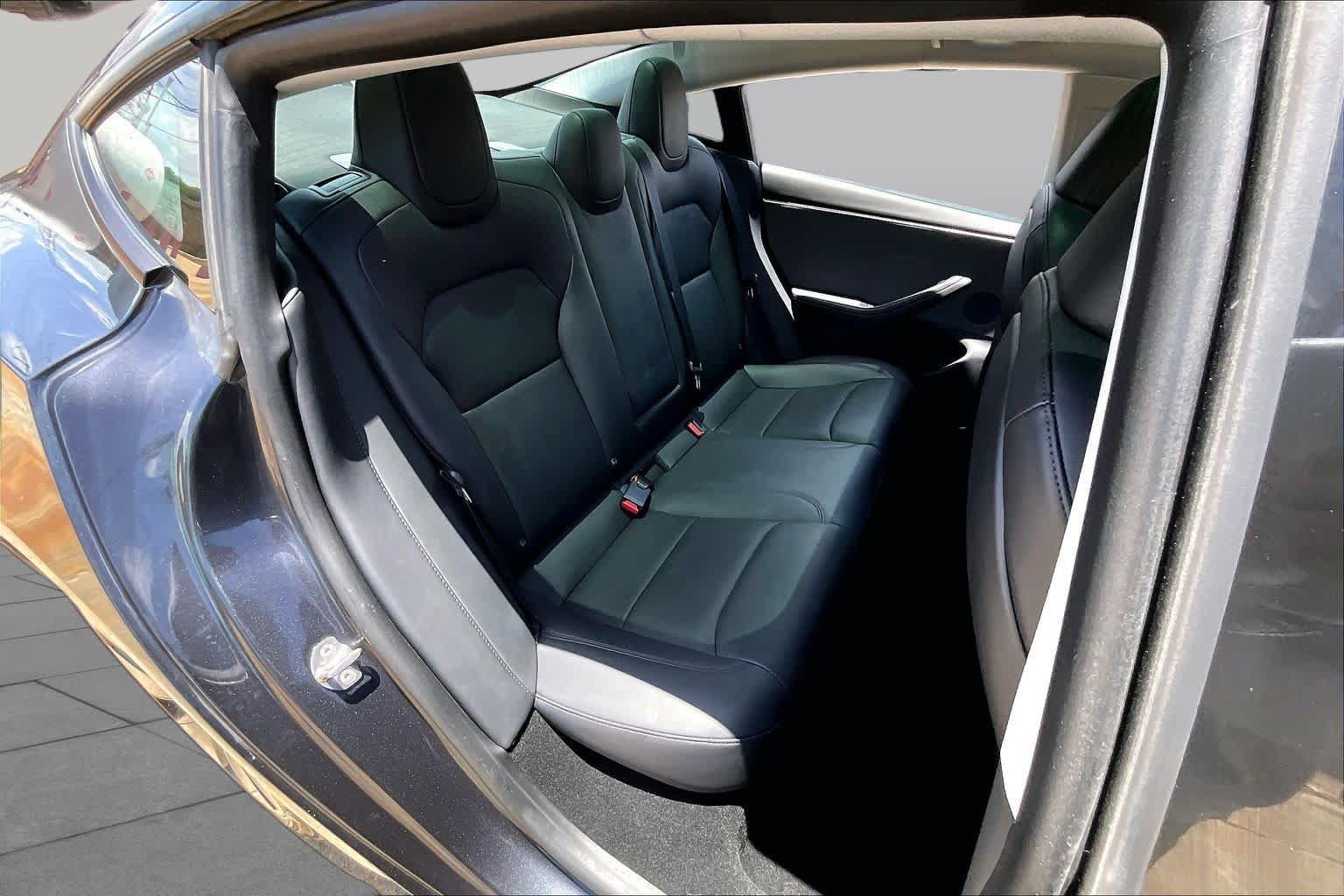 Used 2024 Tesla Model 3 Standard Range RWD image 19