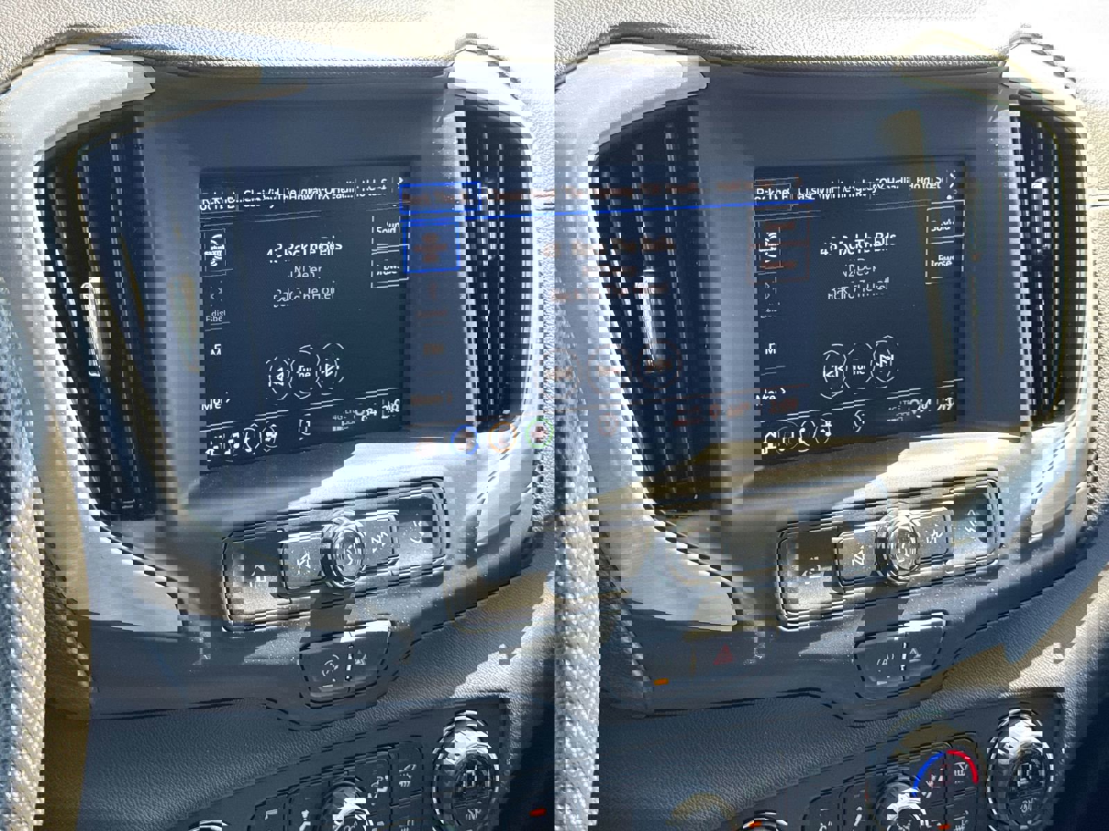 Certified 2024 GMC Terrain SLE w/ Driver Convenience Package image 23