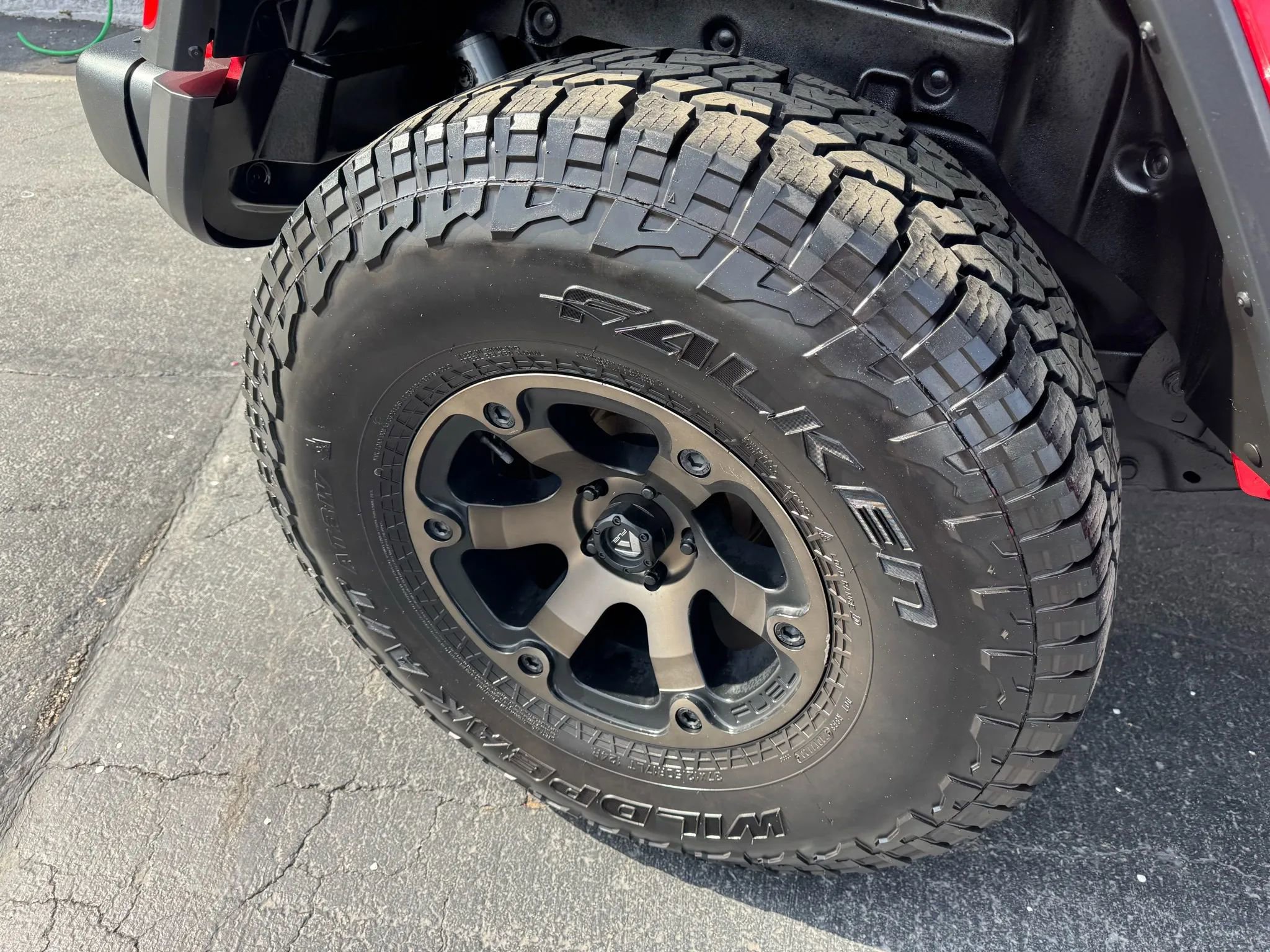 Used 2018 Jeep Wrangler Unlimited Rubicon image 40