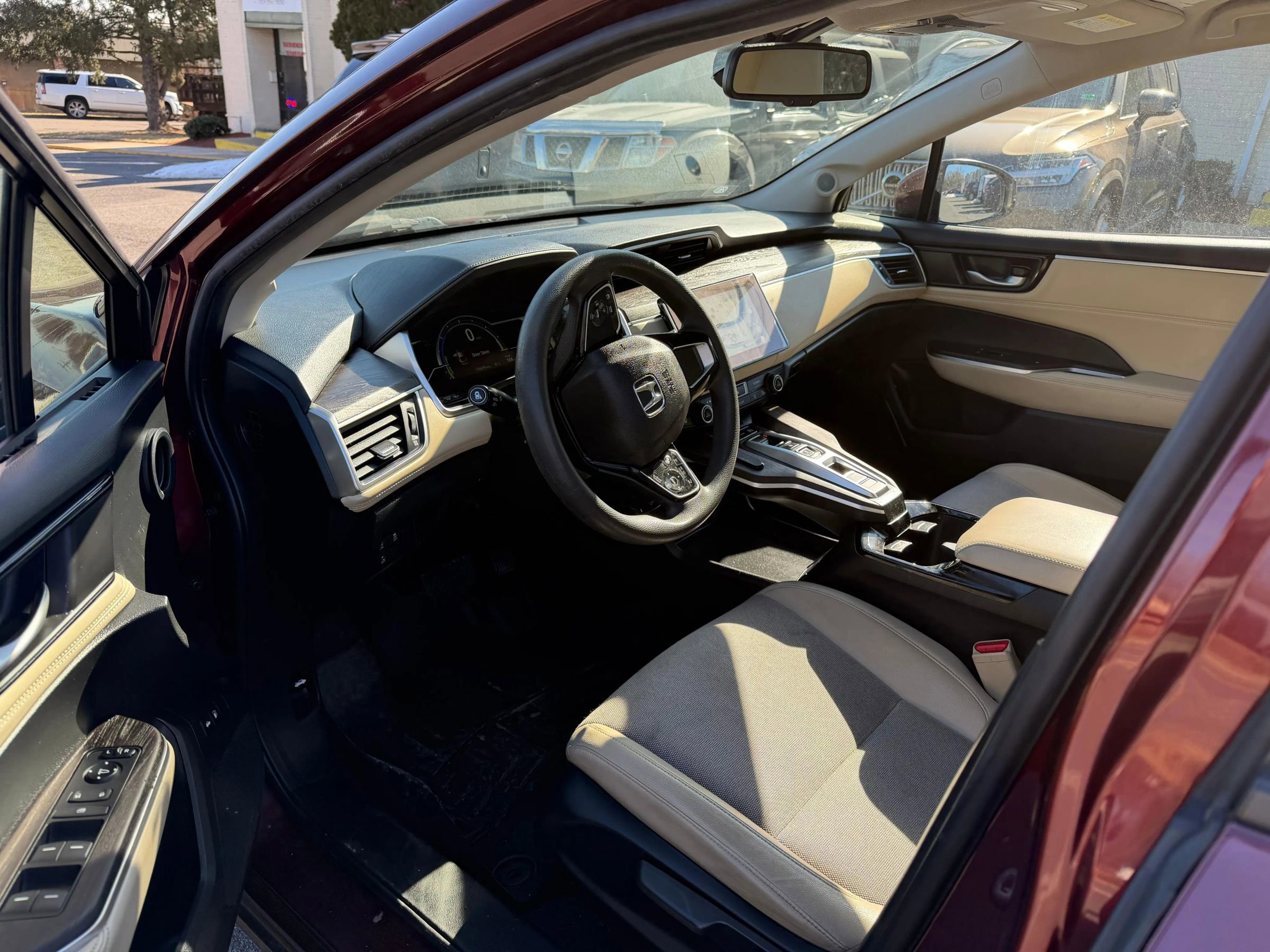 Used 2018 Honda Clarity Plug-In Hybrid image 16