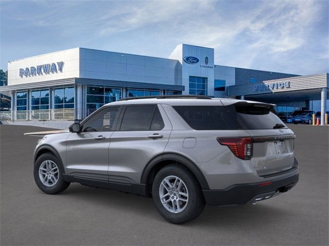 New 2026 Ford Explorer Active w/ Active Comfort Package image 4