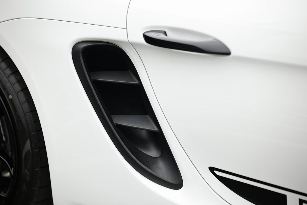 Certified 2024 Porsche 718 Boxster image 13