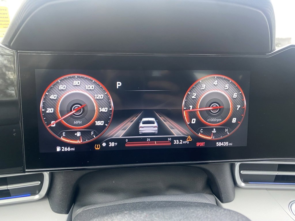 Used 2022 Hyundai Elantra Limited image 18