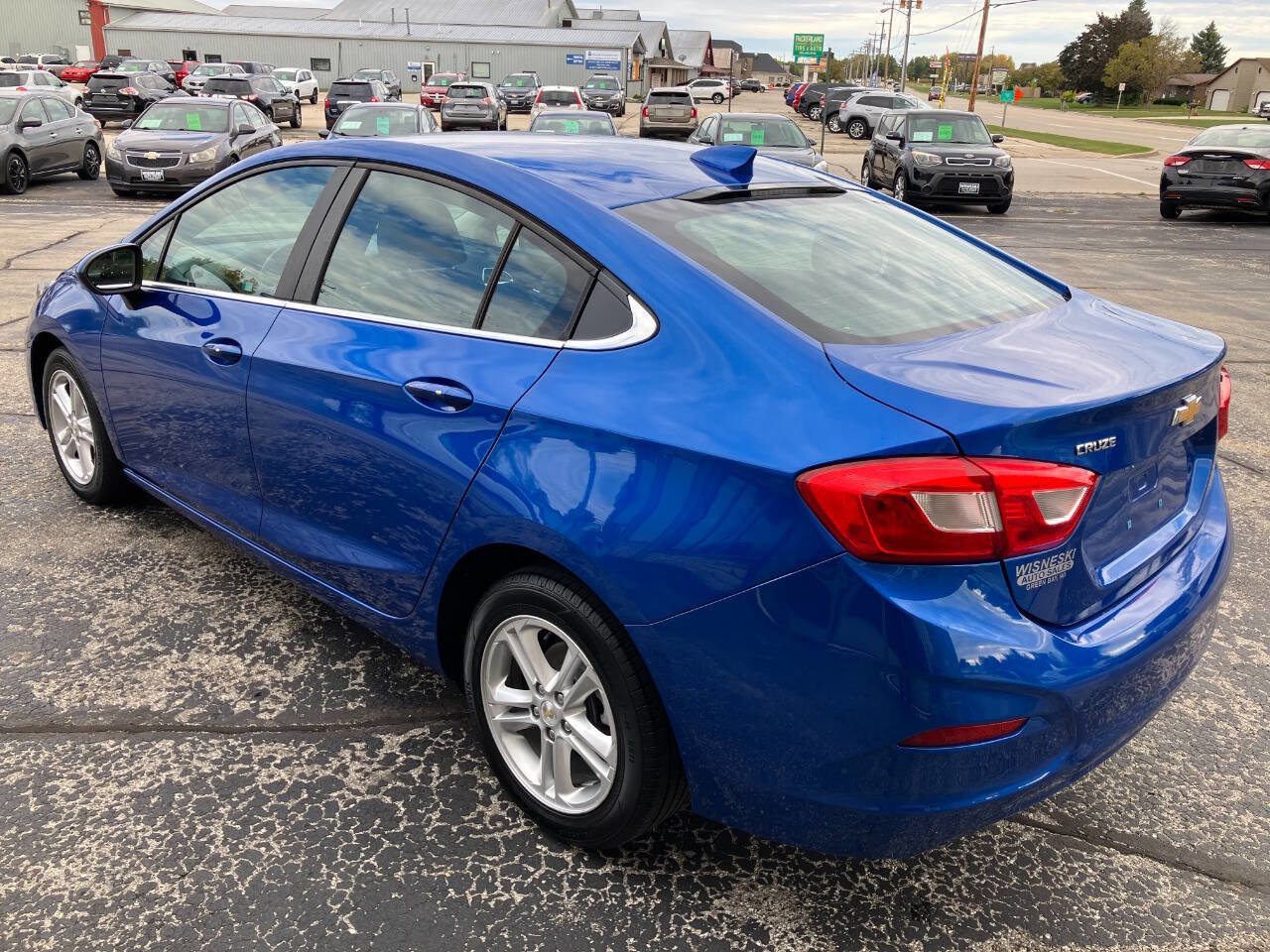 Used 2017 Chevrolet Cruze LT w/ Convenience Package image 5