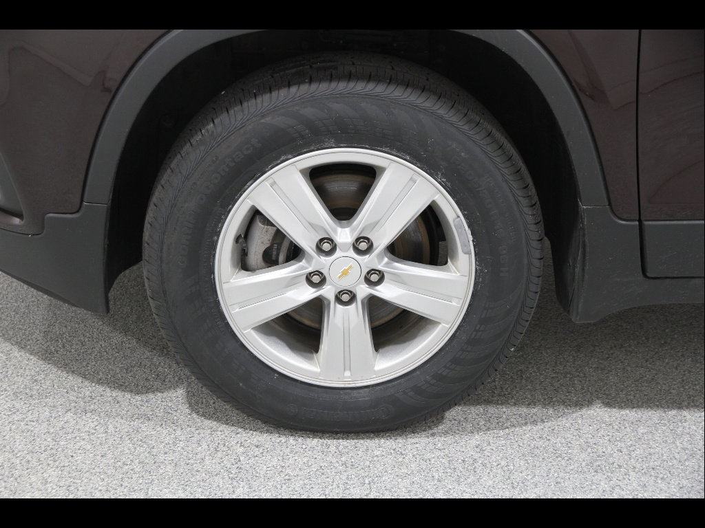 Used 2022 Chevrolet Trax LT w/ LT Convenience Package AWD/4WD image 19