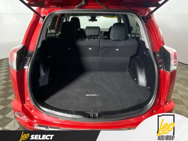 Used 2017 Toyota RAV4 LE w/ Carpet Mat Package AWD/4WD image 26