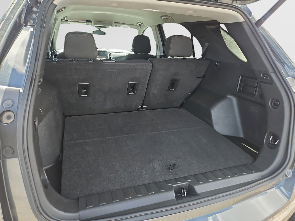 Used 2021 Chevrolet Equinox LT FWD image 9