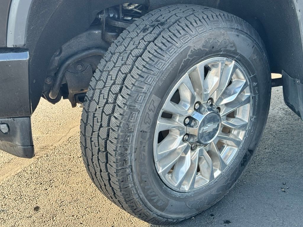 Used 2020 Chevrolet Silverado 2500 High Country w/ Z71 Off-Road Package AWD/4WD image 9