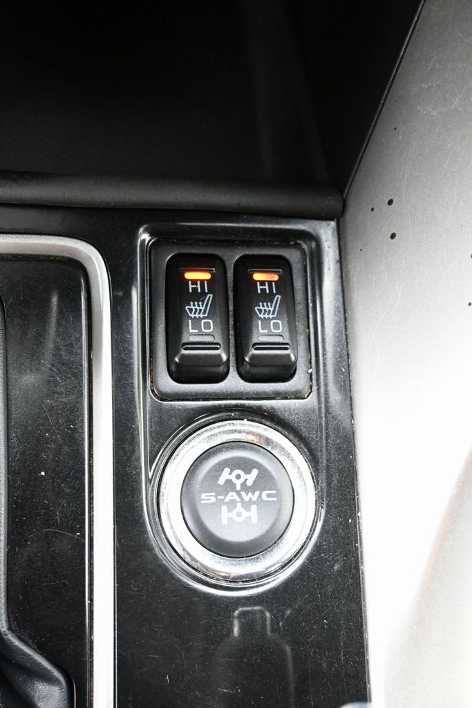 Used 2025 Mitsubishi Eclipse Cross LE image 24