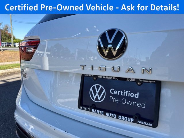 Used 2023 Volkswagen Tiguan SE w/ Panoramic Sunroof Package AWD/4WD image 9