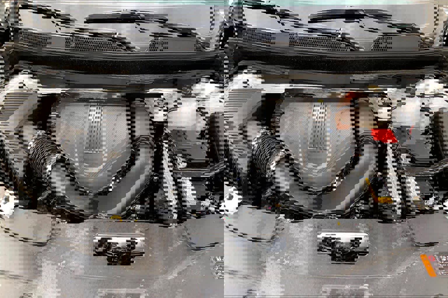 Used 2025 Chevrolet Traverse LT image 33