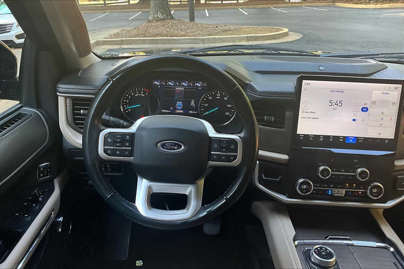 Used 2023 Ford Expedition Limited image 9