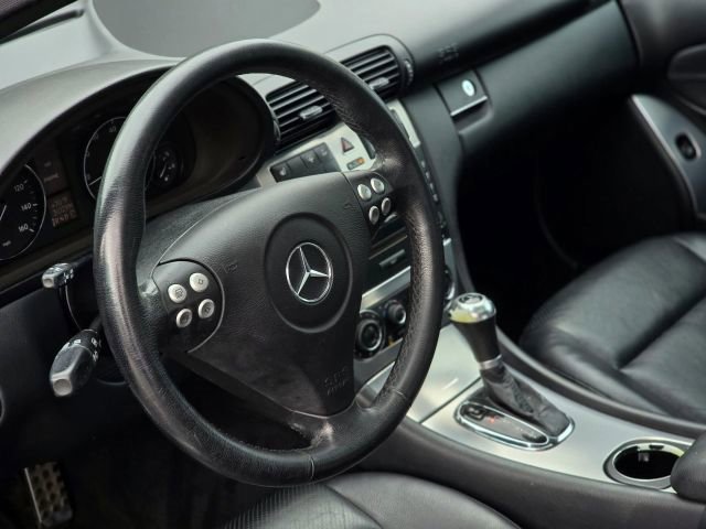 Used 2006 Mercedes-Benz C 230 Sedan image 11