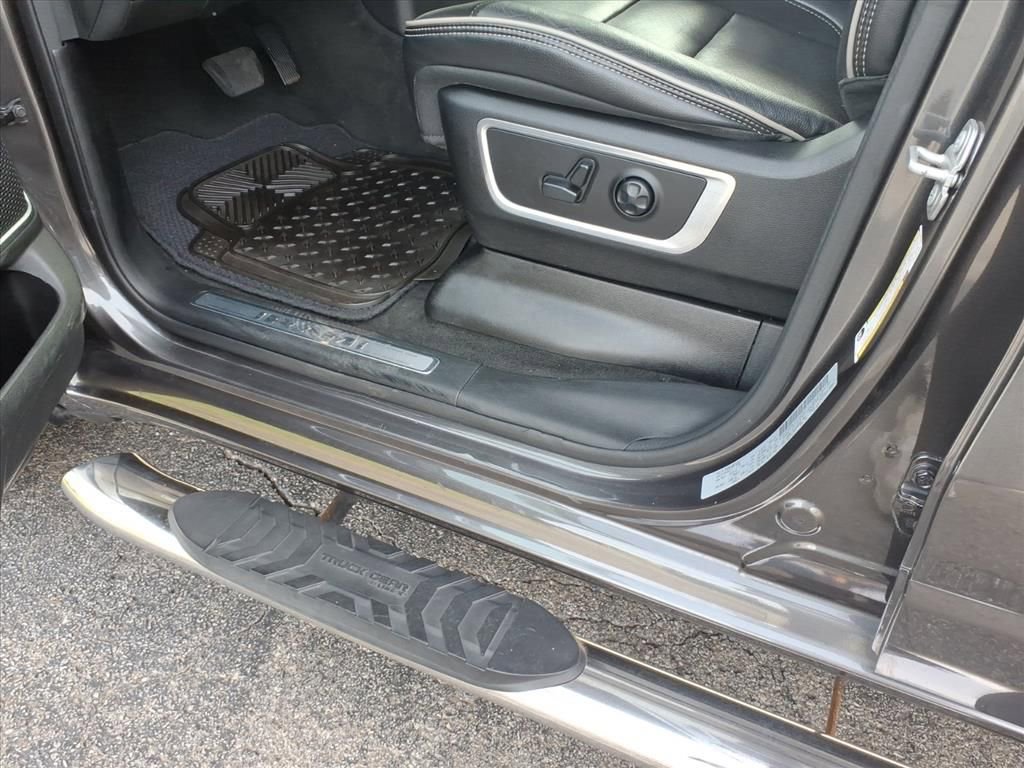Used 2020 RAM 1500 Laramie image 17