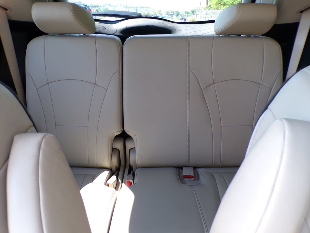 Used 2020 Buick Enclave Premium w/ Sun and Sites Package AWD/4WD image 20