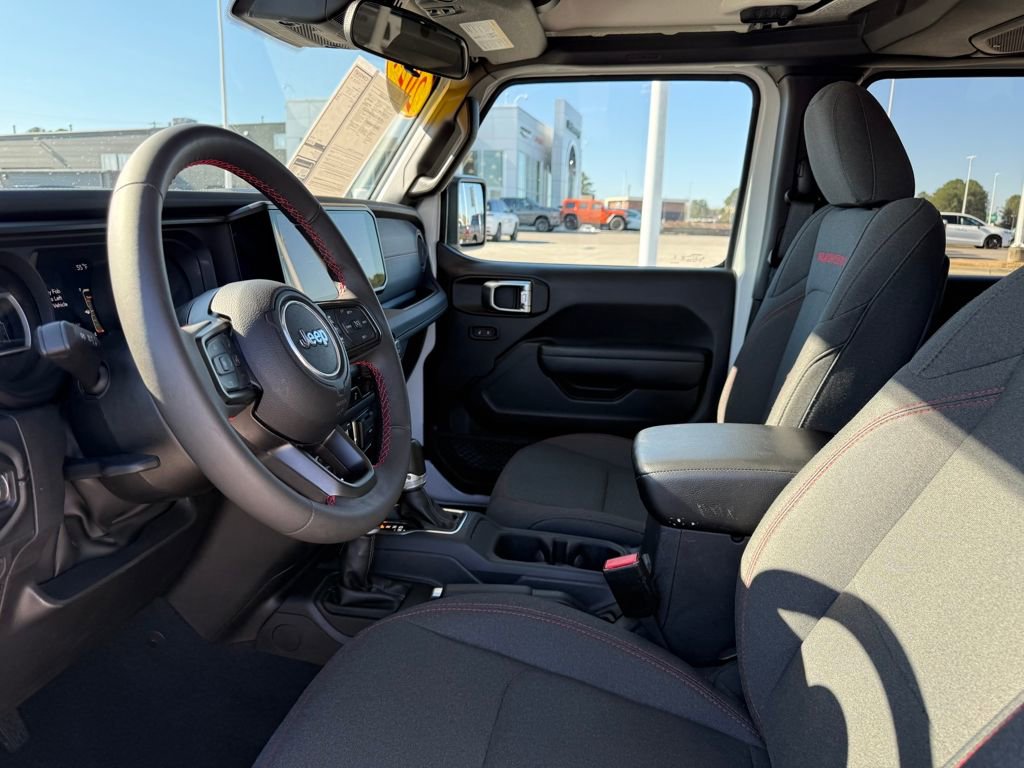 Used 2024 Jeep Wrangler Unlimited Rubicon image 16