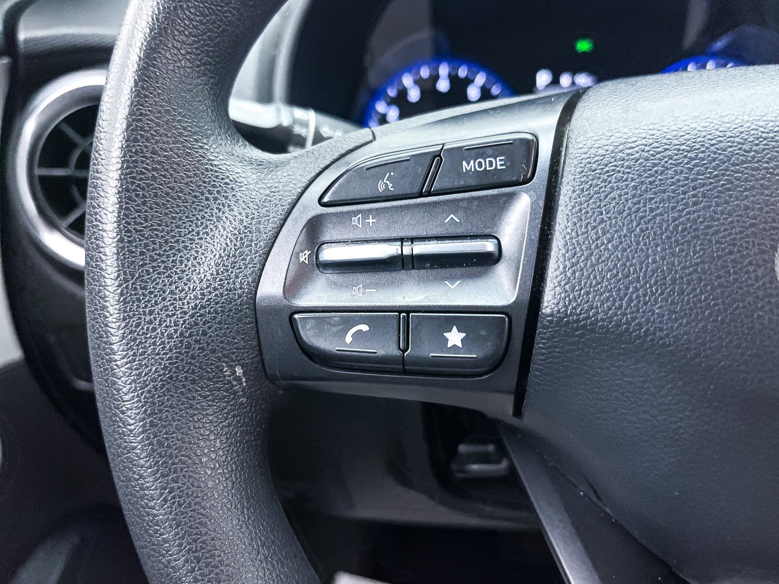 Used 2023 Hyundai Kona SEL image 26