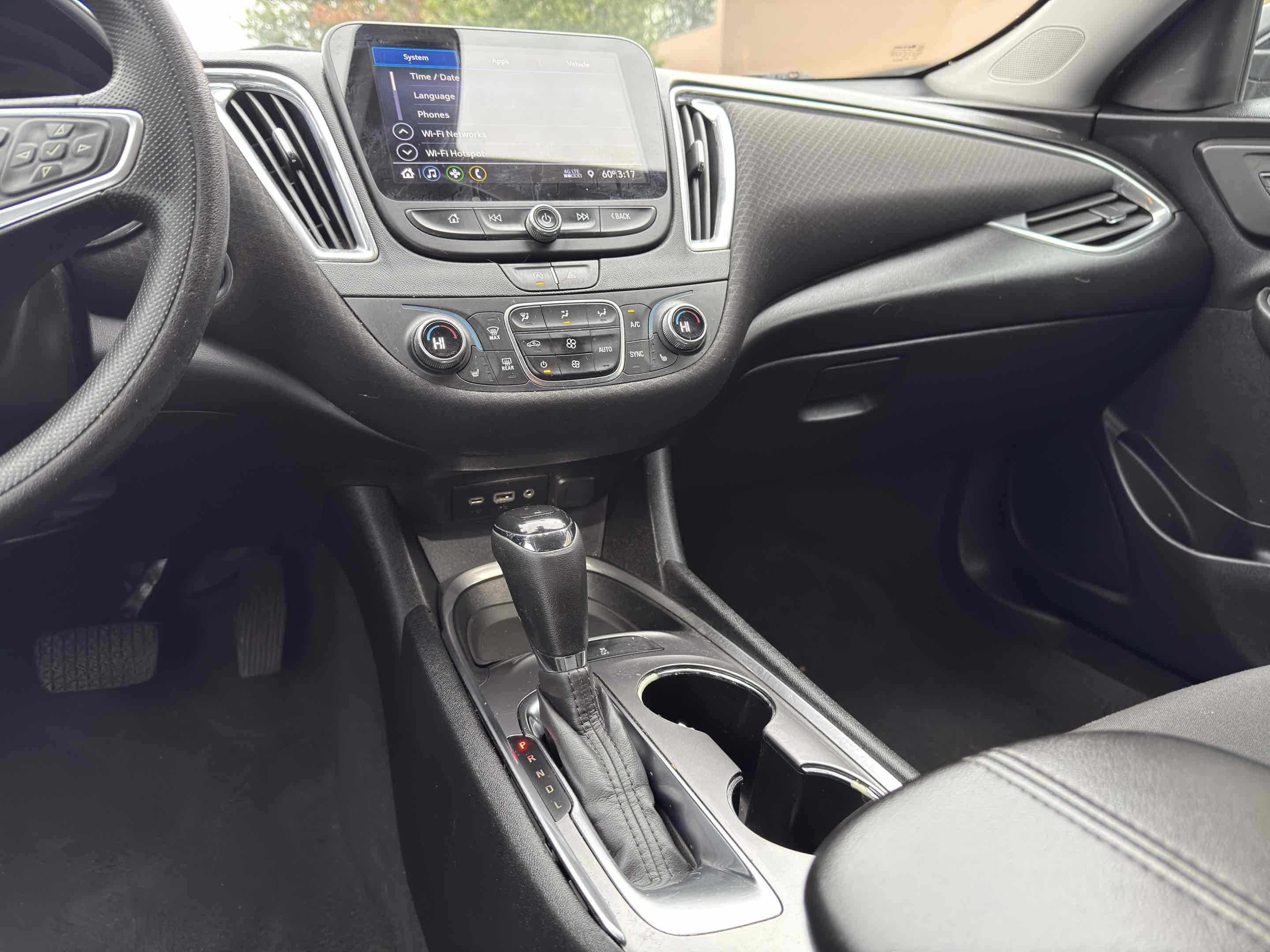 Used 2020 Chevrolet Malibu LT image 23