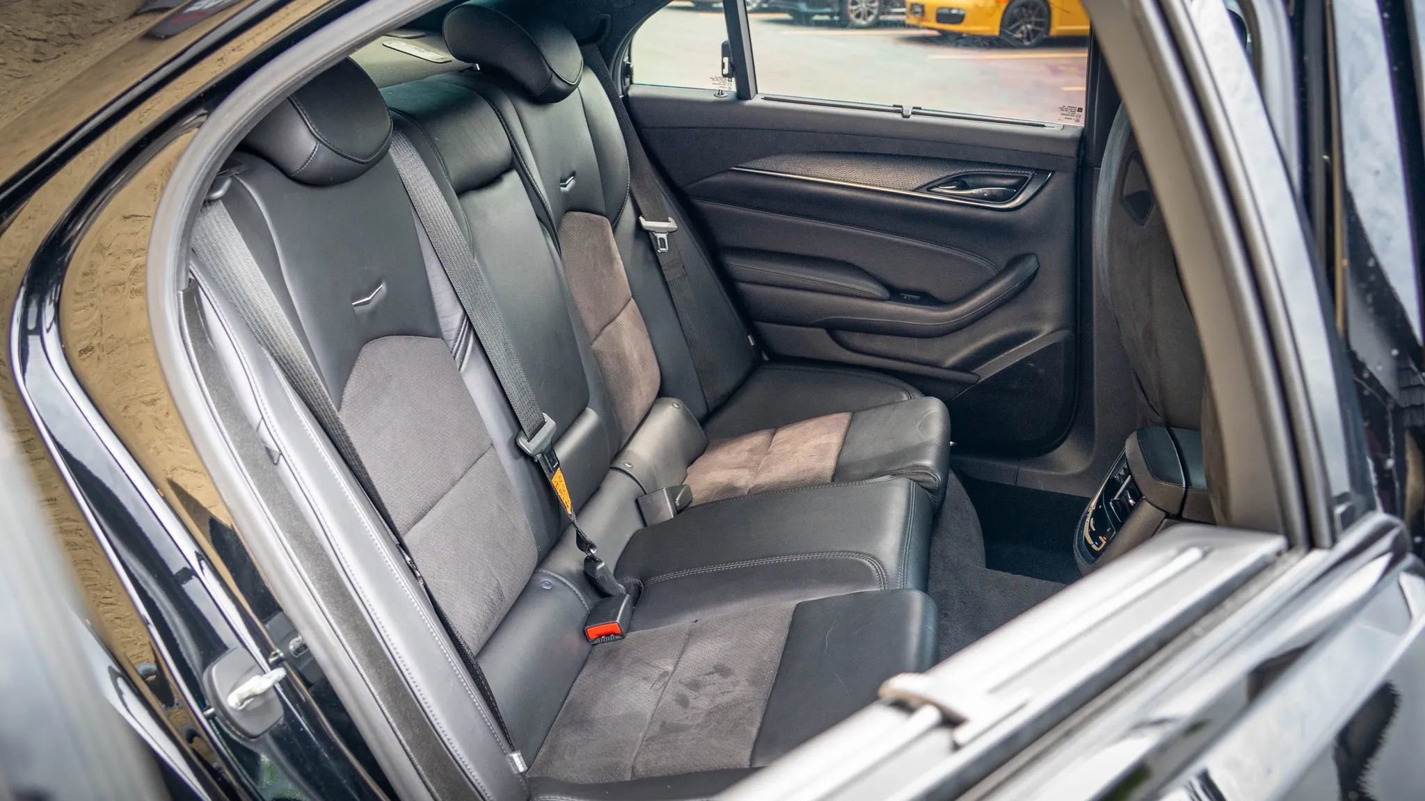Used 2018 Cadillac CTS V w/ Luxury Package RWD image 7