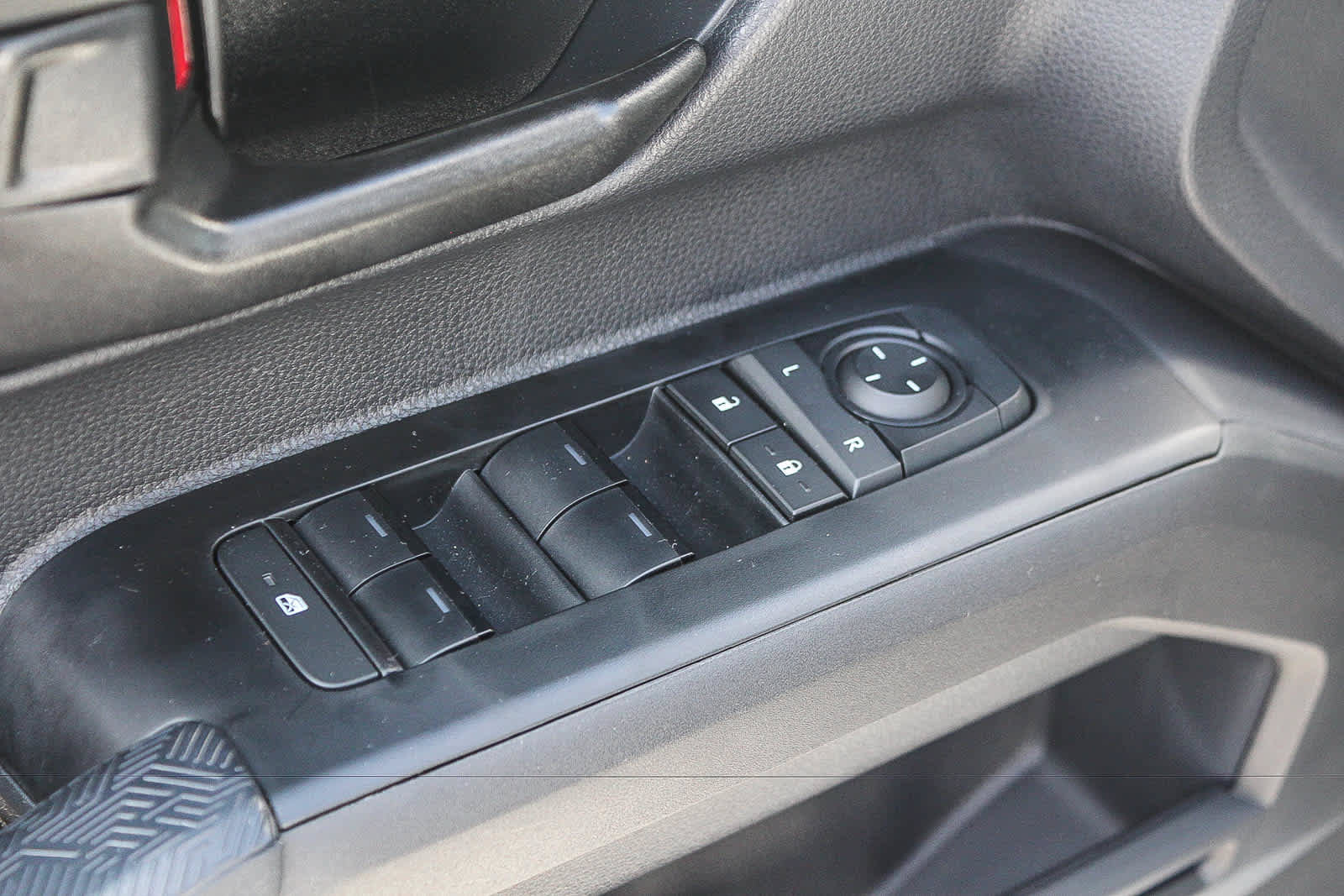 Used 2026 Toyota Tacoma SR5 RWD image 19