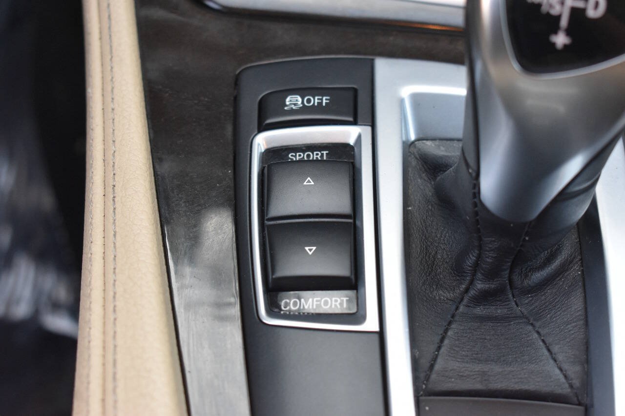Used 2016 BMW 535i xDrive Sedan AWD/4WD image 36