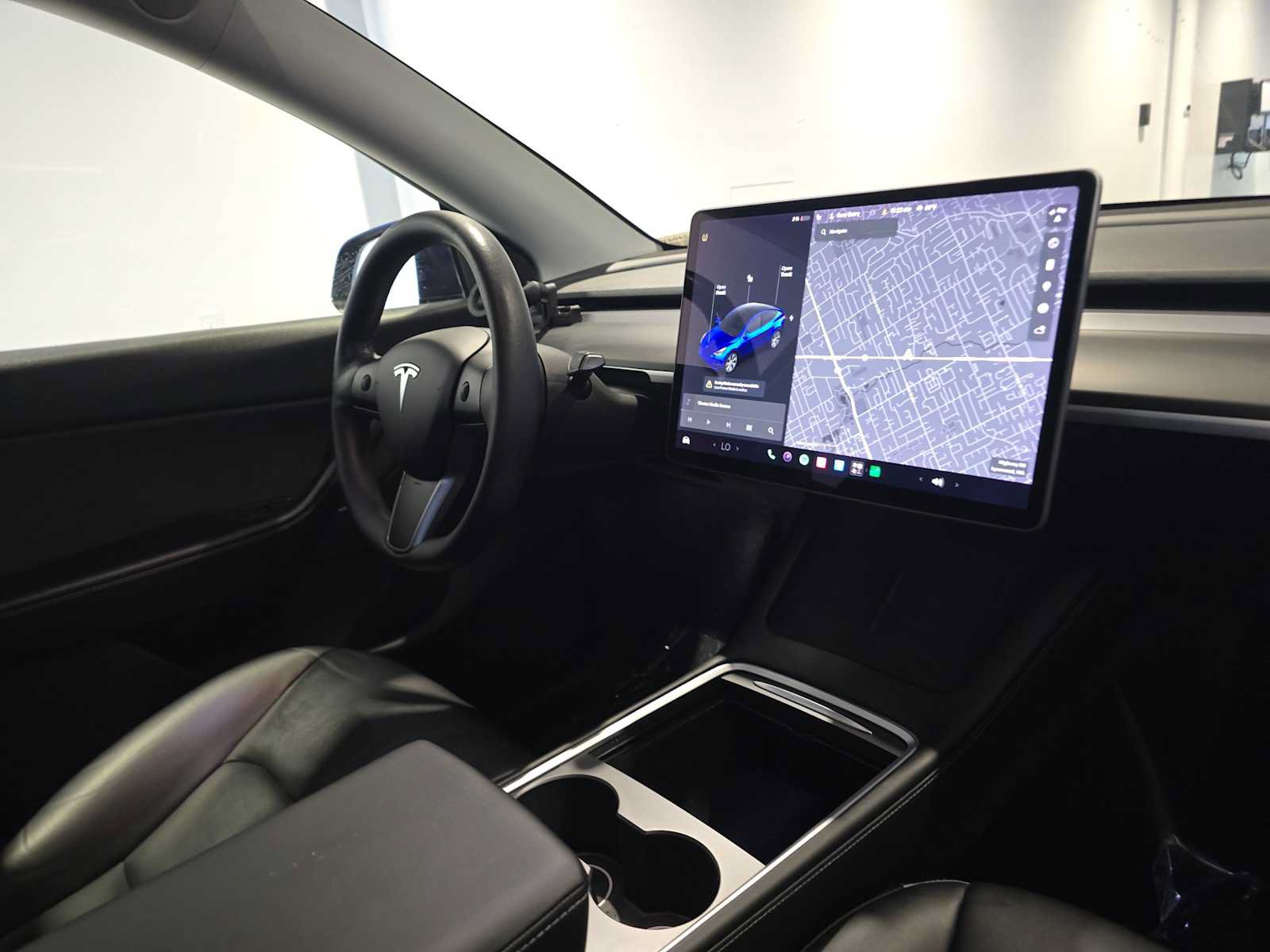 Used 2021 Tesla Model Y Long Range AWD/4WD image 12