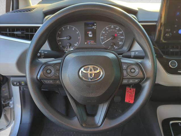 Used 2025 Toyota Corolla LE FWD image 14