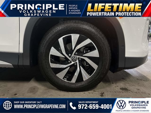 New 2026 Volkswagen Tiguan S FWD image 8