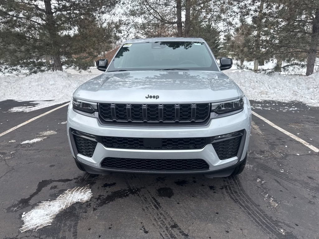 New 2026 Jeep Grand Cherokee Limited w/ Limited Altitude Package AWD/4WD image 17