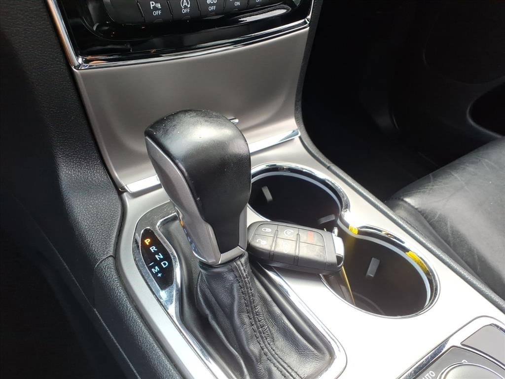 Used 2020 Jeep Grand Cherokee Limited image 28