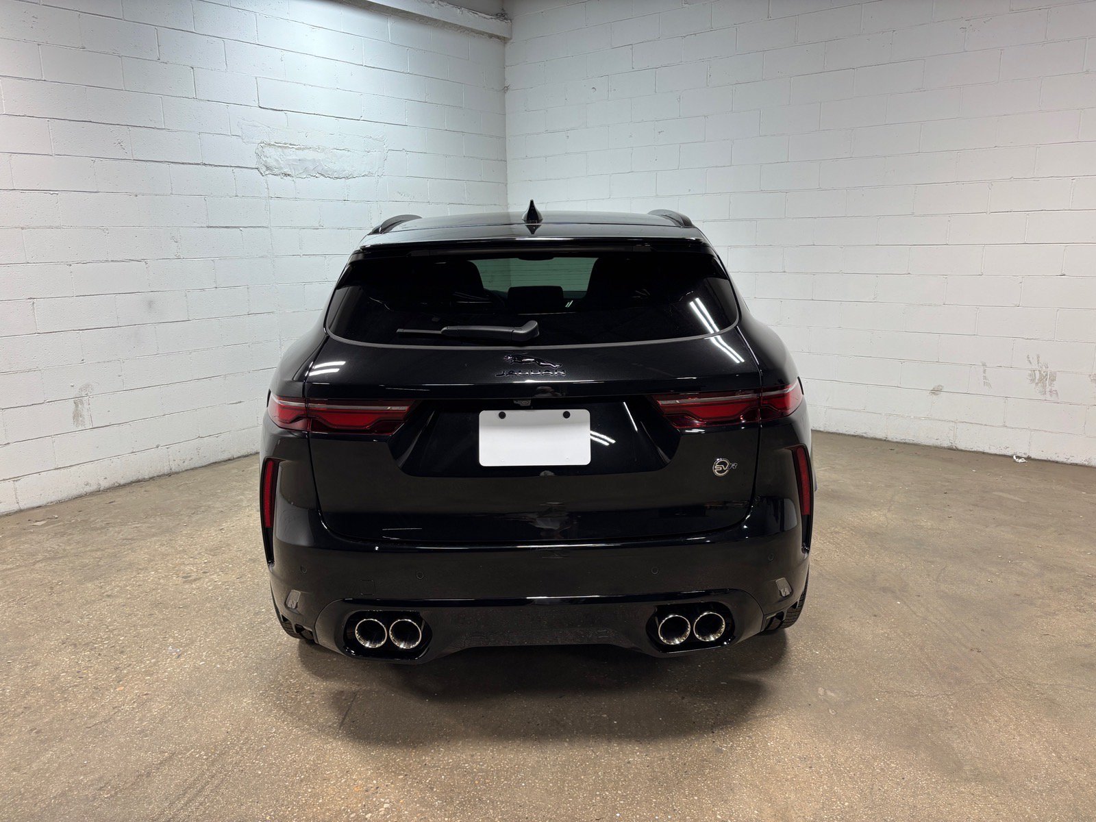 New 2026 Jaguar F-PACE SVR 575 Edition AWD/4WD image 8