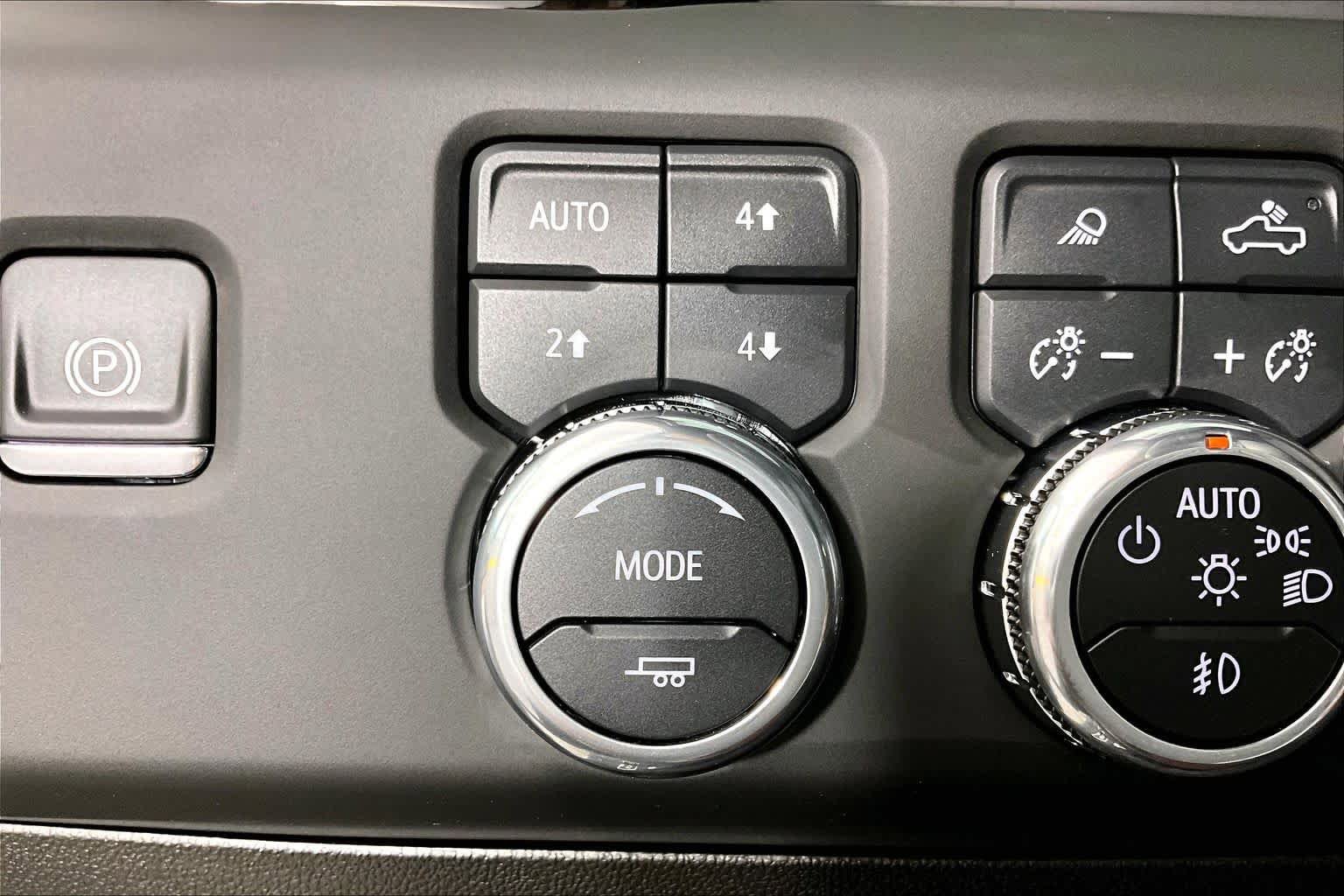 Used 2025 GMC Sierra 2500 Denali Ultimate AWD/4WD image 35